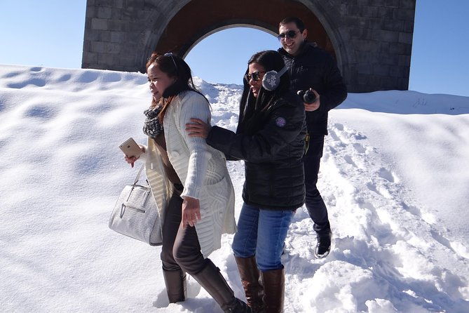 day-trip-to-garnigegard-and-lake-sevan-2