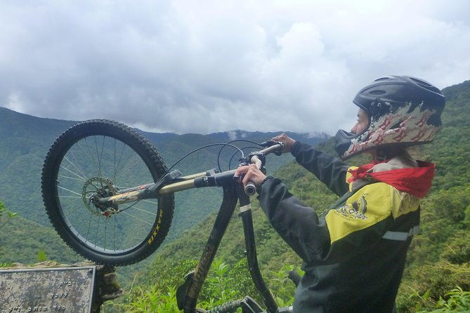 death-road-in-coroico-bolivia