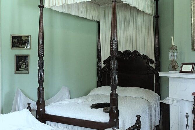 destrehan-plantation-haunted-night-tour