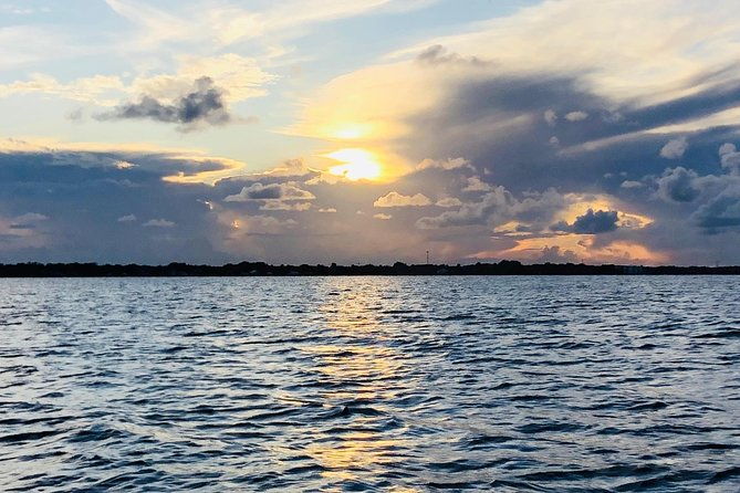 dolphin-tours-along-and-near-the-beautiful-indian-river-lagoon