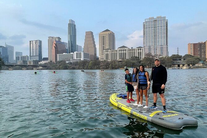 downtown-austin-giant-paddleboard-sunset-tour-with-bats