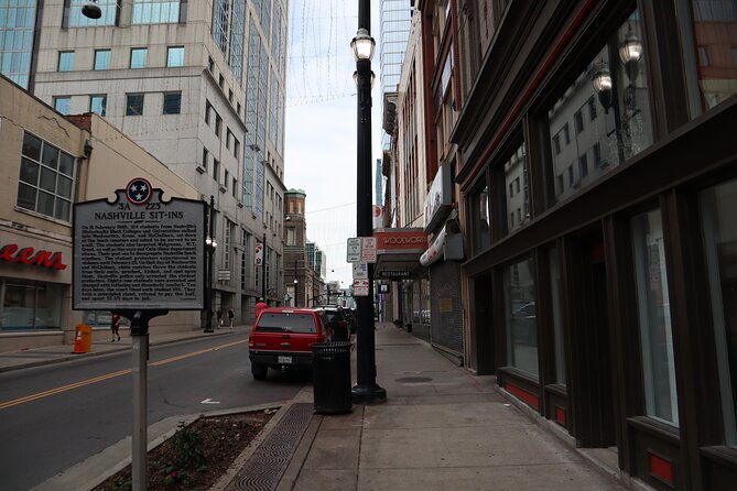 downtown-nashville-sightseeing-walking-tour-2