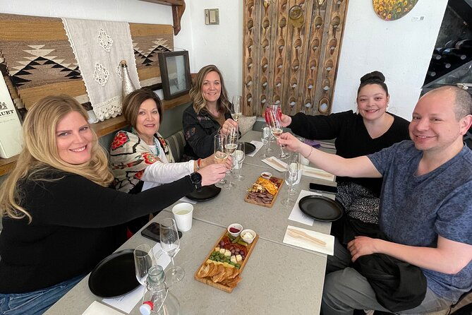 downtown-santa-fe-walking-wine-history-tapas-tour