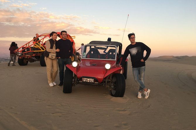 dune-buggy-and-sandboarding-experience-in-huacachina-desert