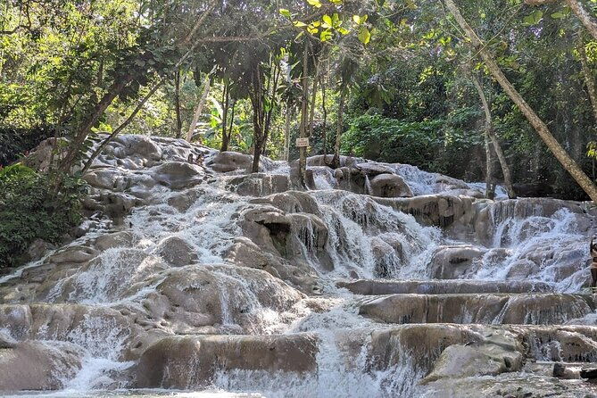 dunns-river-falls-blue-hole-in-ocho-rios-frm-negril-montego-bay