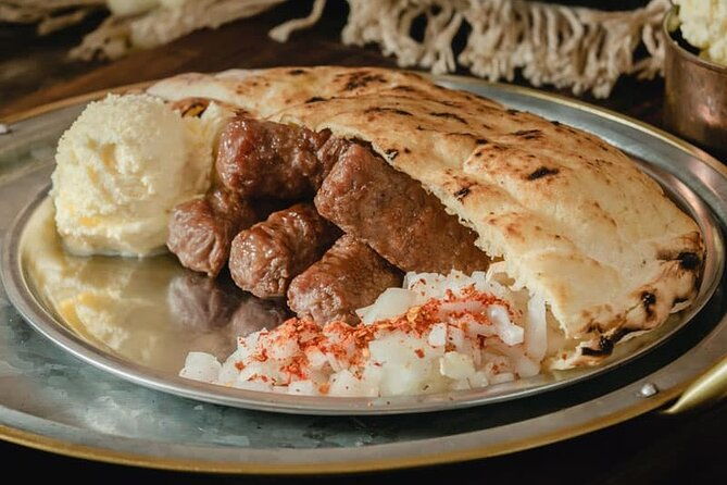 e-scooter-serbian-food-tour