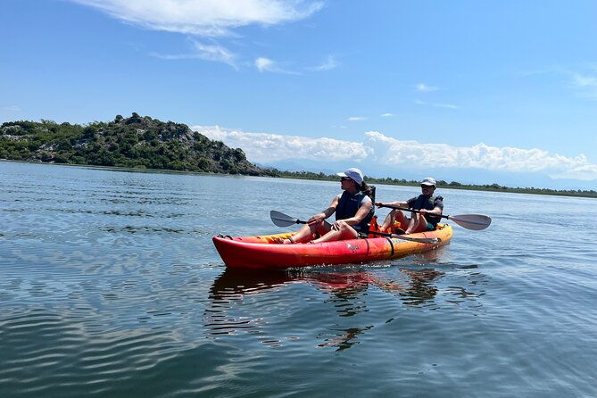 %e0%bc%84-skadar-lake-guided-tour-on-kayak-or-paddle-board