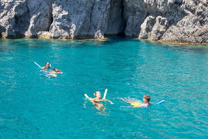 east-coast-bay-to-bay-full-day-boat-trip-with-transfers