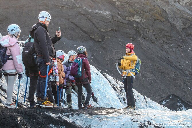 easy-hike-on-solheimajokull-glacier
