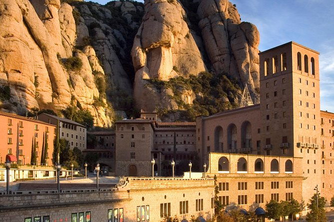 easy-montserrat-half-day-trip-from-barcelona