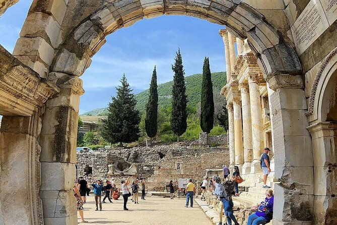 economic-explorer-ephesus-tour-3