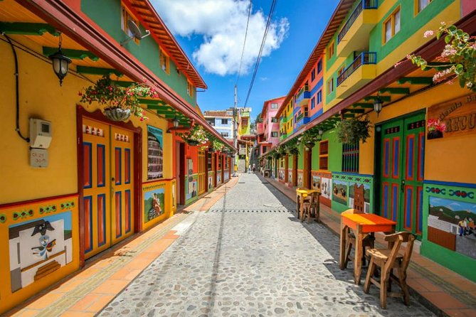 el-penol-and-guatape-small-group-tour-from-medellin