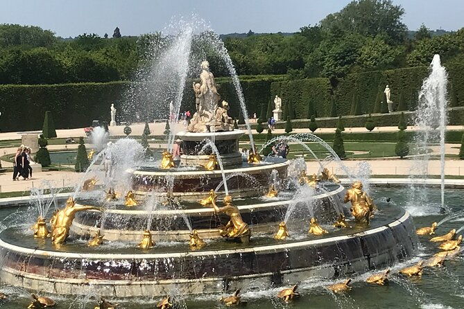 electric-2-wheeler-tour-of-the-chateau-park-and-gardens