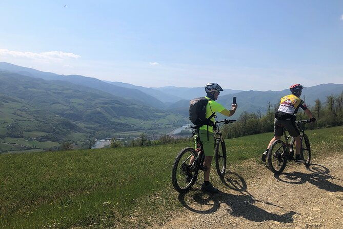 electric-mountain-bike-rental-in-bobbio