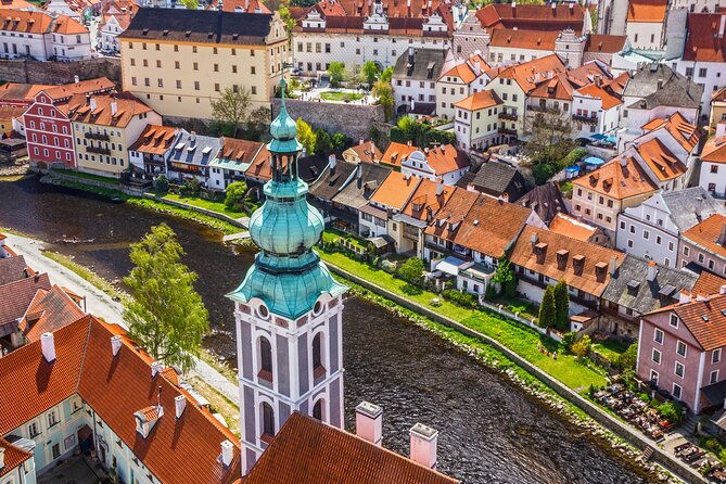 enchanting-cesky-krumlov-walking-tour-echoes-of-the-past