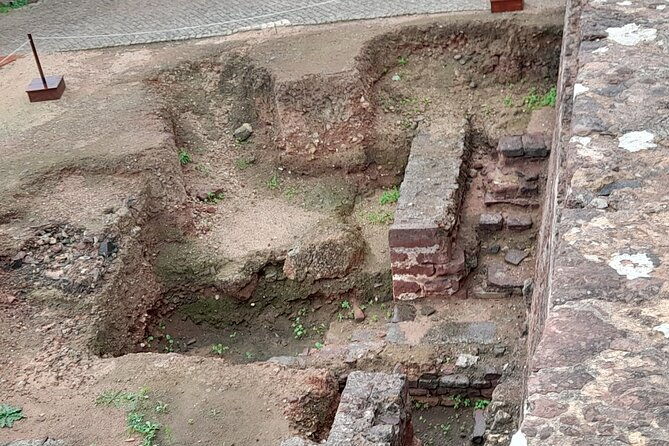 enjoy-silves-castle-lagos-and-ponta-da-piedade-private-tour