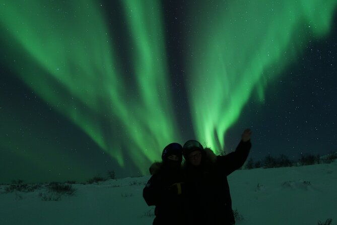 enjoy-the-aurora-show-on-top-of-the-mountain-inc-tipi-dinner