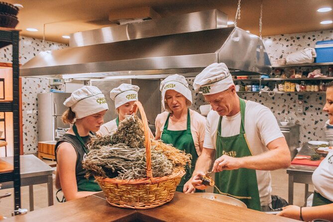 entertaining-cooking-class-in-berat-albania