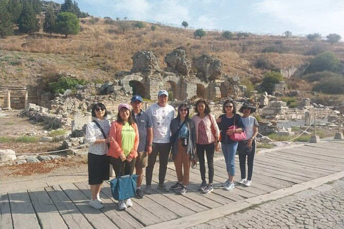 ephesus-museum-and-panoramic-ephesus-tours-and-turkish-bath-4