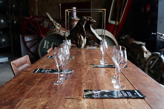 exclusive-champagne-chocolate-experience