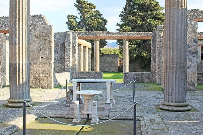 exclusive-shore-excursion-from-naples-cruise-terminal-to-pompeii-amalfi-coast-2