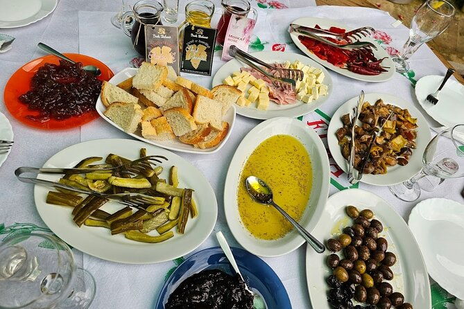 experience-blue-eye-lekuresi-castle-and-taste-traditional-albanian-wine-2