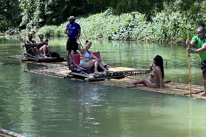 experience-day-rafting-on-the-martha-brae-river