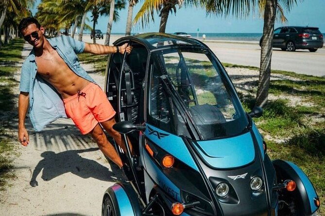 explore-srq-and-lido-key-in-an-arcimoto-electric-fuv