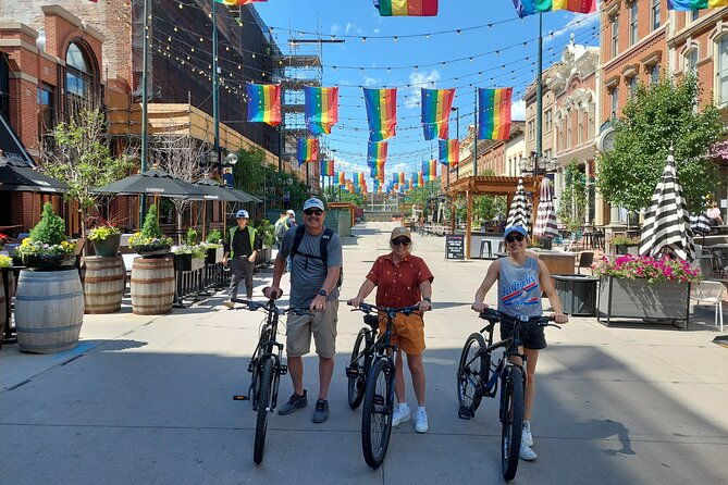 exploring-denver-by-bike-on-half-day-tour