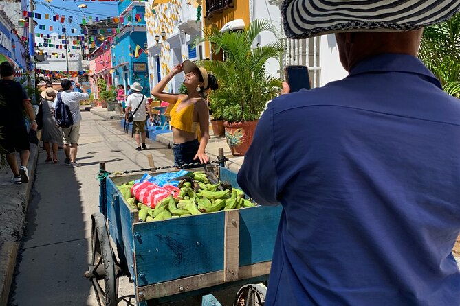 falling-in-love-with-cartagena-walking-tour