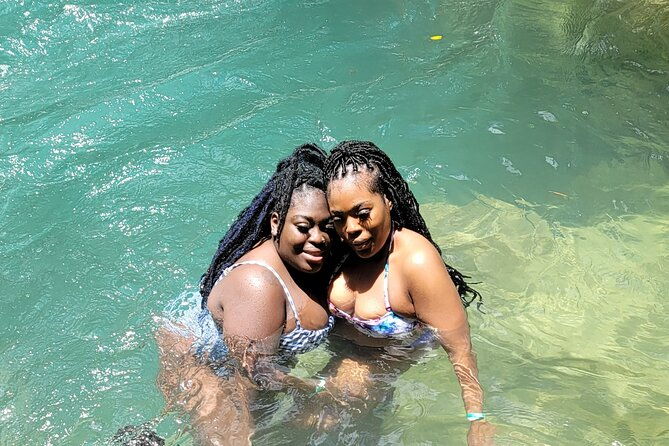 falmouth-blue-hole-river-tubing-with-lunch-combo