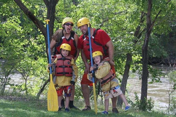 family-float-free-lunch-photos-and-wetsuit-2