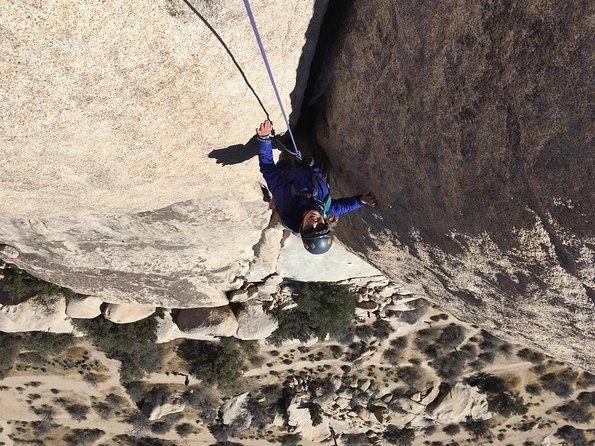 family-rock-climbing-trips-in-joshua-tree-national-park-6-hours