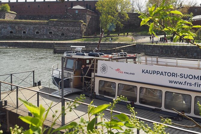 ferry-to-vallisaari-fortress-island