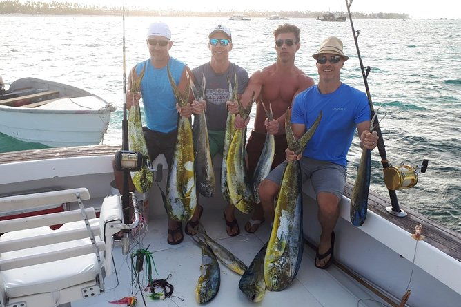 fishing-pro-charters-boat-excursion-sobre-las-olas