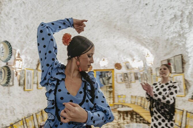 flamenco-show-in-cueva-los-amayas