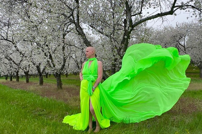 flying-dress-photo-shoot-in-traverse-city