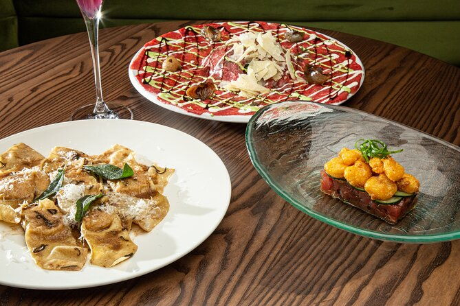 foodie-tour-virgin-hotel-private-self-guided-finger-licking-foodie-tour