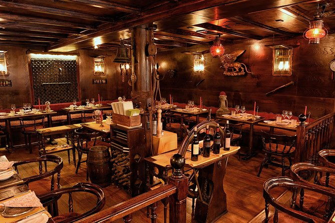 four-course-food-wine-pairing-elegant-dinner-in-venice