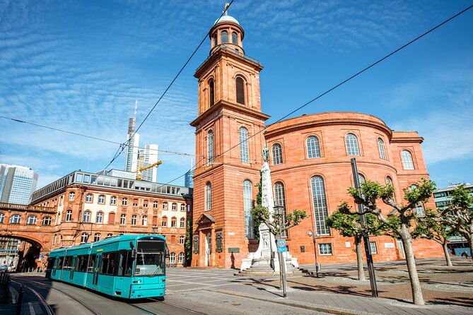 frankfurt-private-walking-tour-with-relaxing-cruise