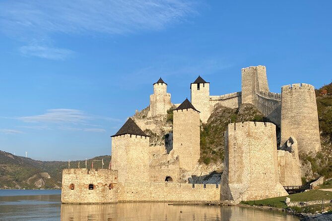 from-belgrade-golubac-fortress-1h-iron-gate-speed-boat-ride