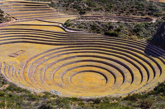 from-cusco-moray-maras-salt-mines-chinchero-weavers-half-day