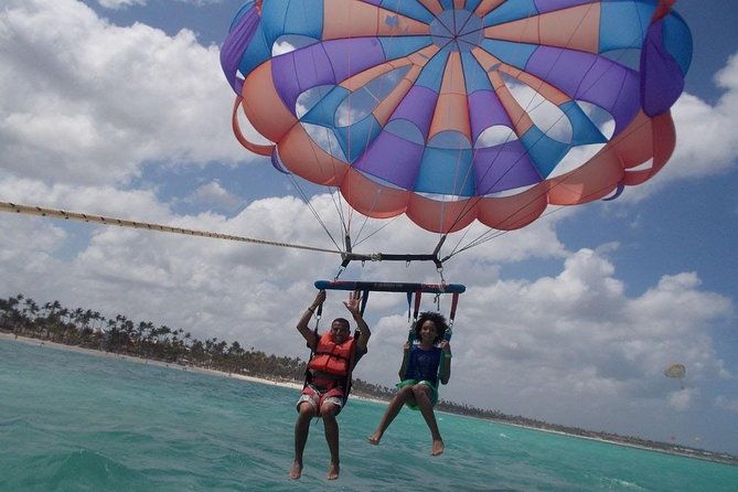 from-punta-cana-amazing-activity-parasailing-hotel-pickup