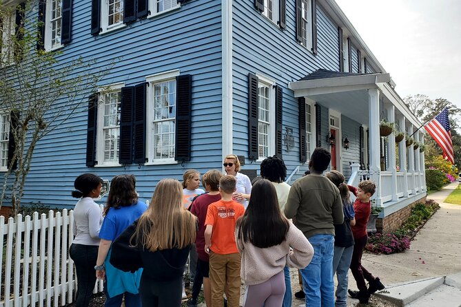 fugitives-fighters-and-fudge-st-marys-walking-tour