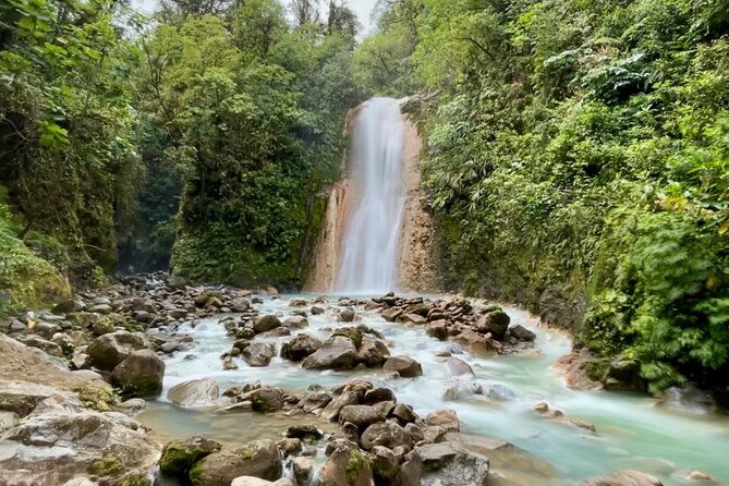 full-day-bajos-del-toro-hiking-experience