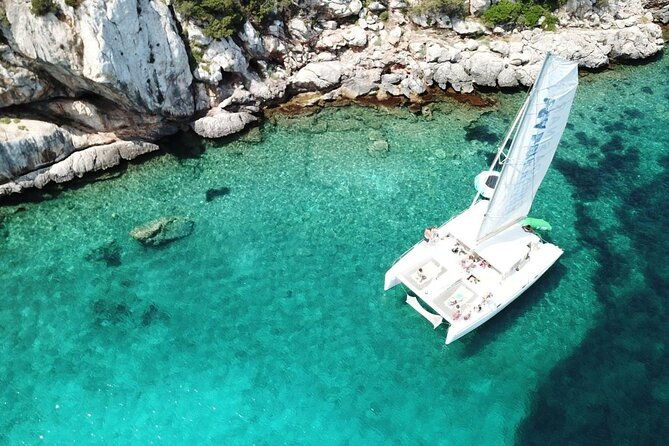 full-day-catamaran-cruise-in-porto-conte-natural-park
