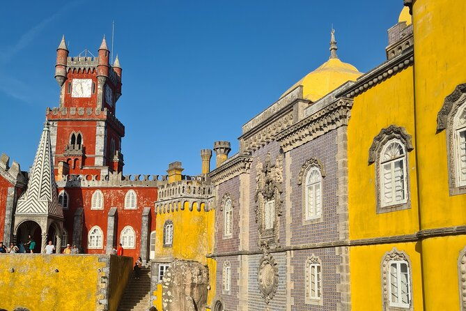 full-day-exploring-sintra-azenhas-do-mar-and-cabo-da-roca