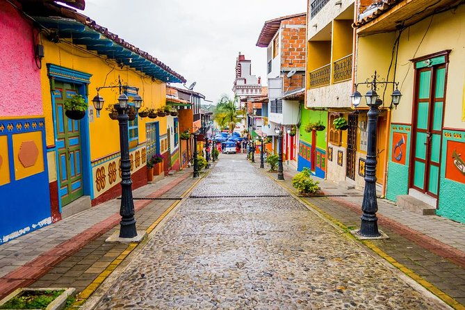 full-day-penol-and-guatape-private-tour-from-medellin