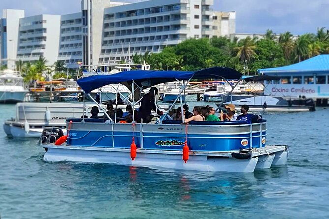 full-day-private-pontoon-tour-around-san-andres-island