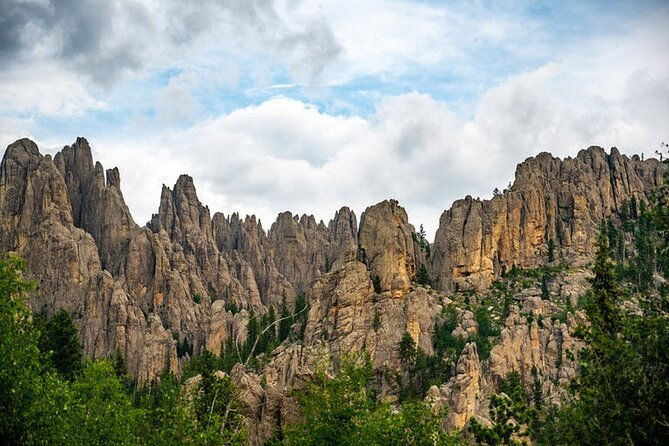 full-day-private-sightseeing-tour-in-south-dakota